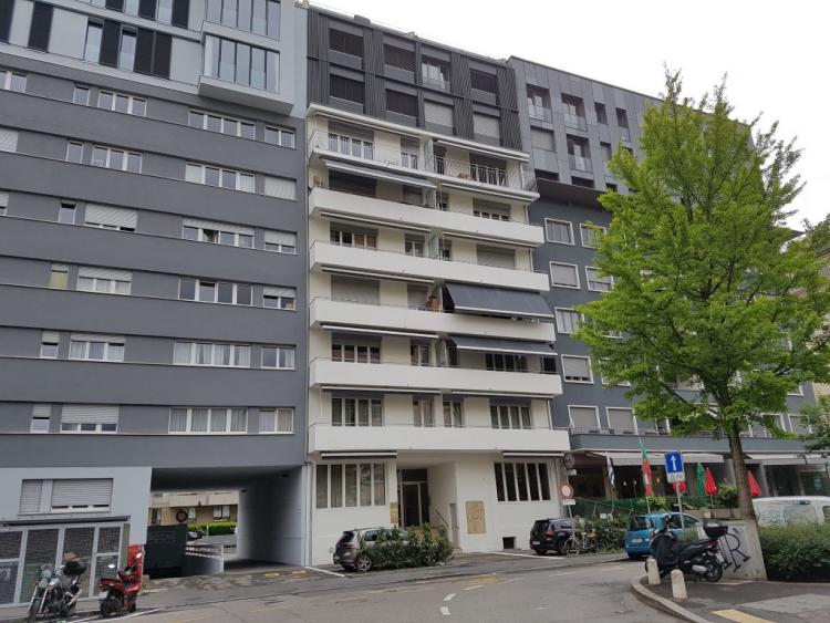 Outdoor parking space For non-residents of buildings located Rue Lamartine 24, VAT of 8.1% will be added to the rent amount.