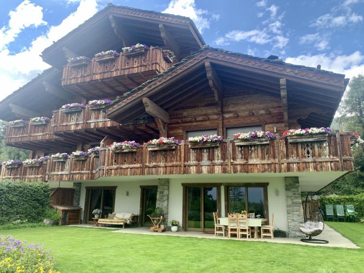 Magnificent exceptional apartment for rent in Crans-Montana