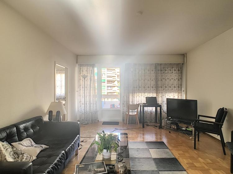 Very nice 4 room apartment with large balcony