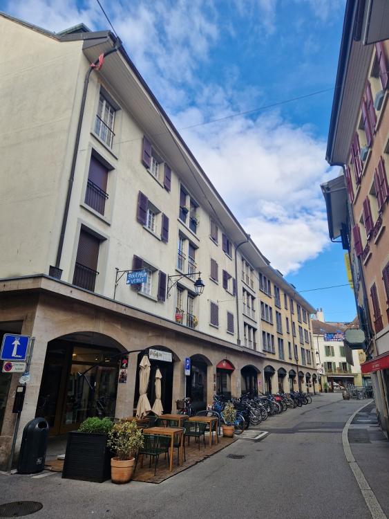 Rare opportunity - commercial premises in the old town of Vevey