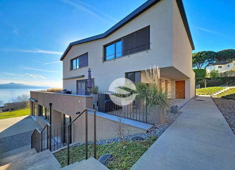 Stunning lake view in a residential setting