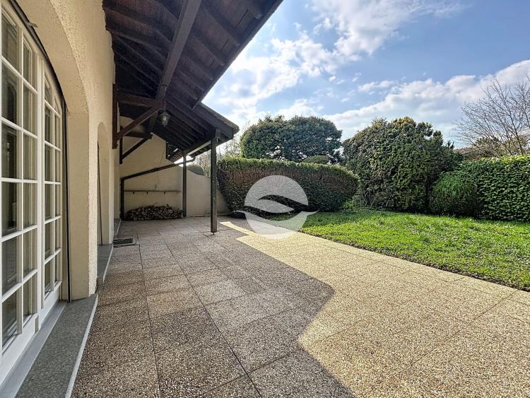 Superb semi-detached villa of luxury, 7.5 people, with mooring buoy 