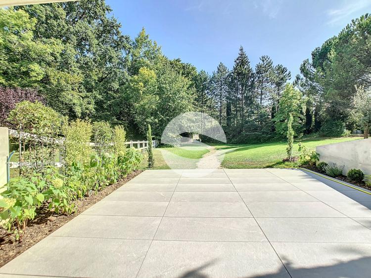 Superb 2.5-room duplex with terrace