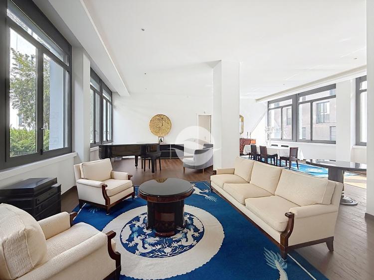 Beautiful loft-style apartment in the city center