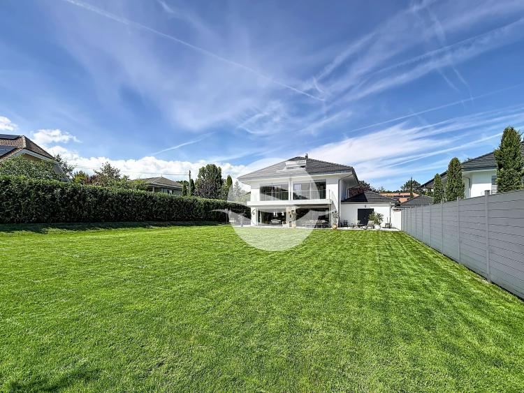 Magnificent modern villa