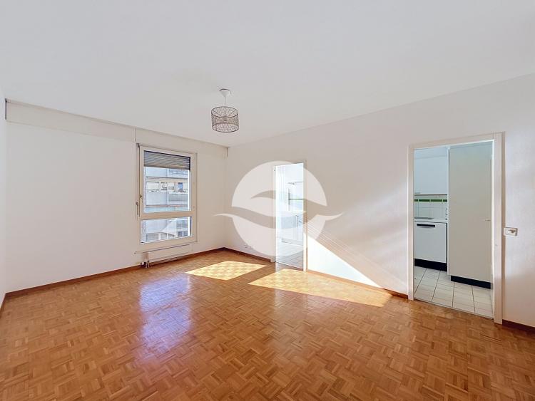 Spacious 3-room apartment, renovated!