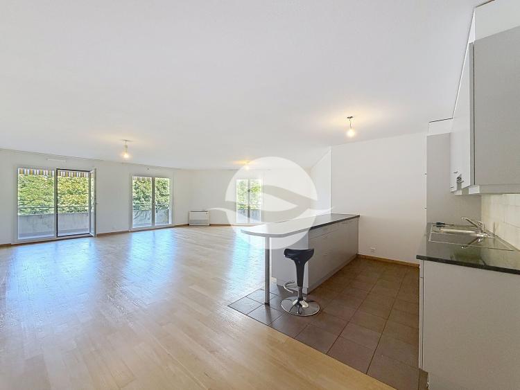 Magnificent and spacious 5-room apartment in Grand-Saconnex, with a large terrace! 