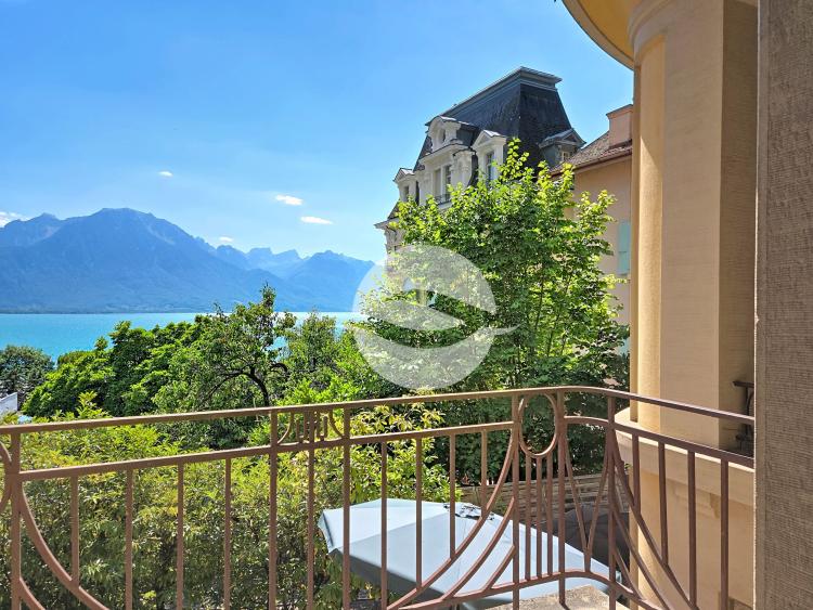 A charming property that combines history with beautiful lake views