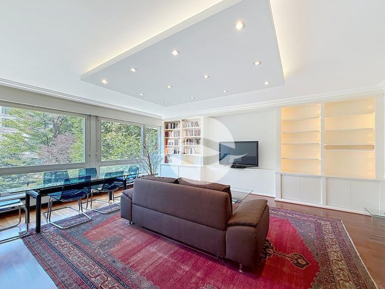 Beautifully furnished 3-room apartment on the 2nd floor, with a balcony