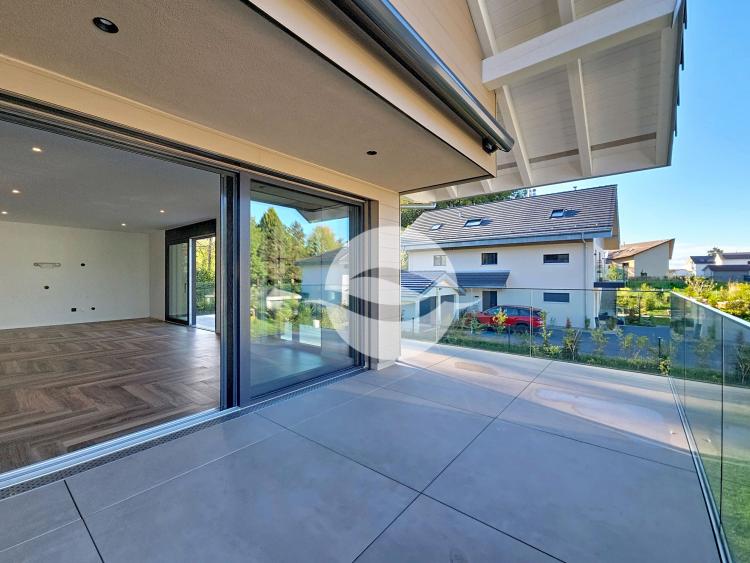 Contemporary Style | Stunning Outdoor Spaces | Lush Green Surroundings