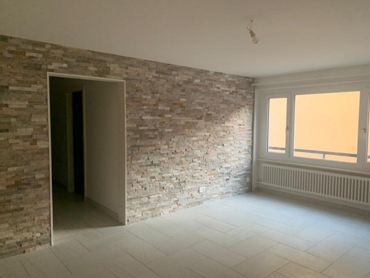 Beautiful renovated 3.5-room apartment with balcony - Payerne
