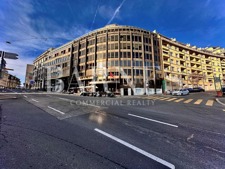 IDEAL LOCATION - Offices, plug &amp; play premises of 177 m2 for rent in Lausanne Center