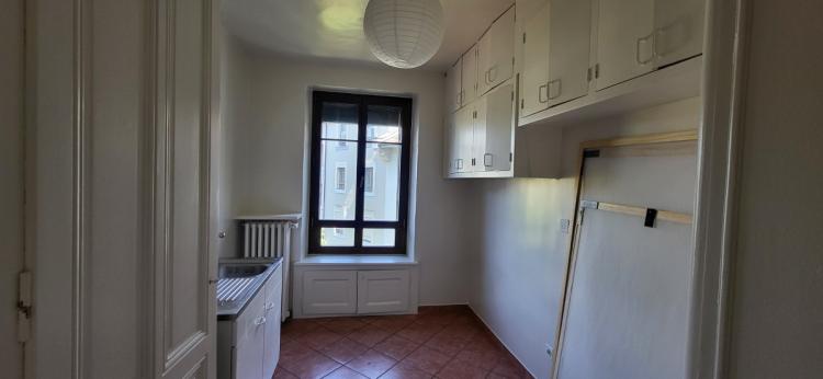 3-room apartment on the 4th floor.