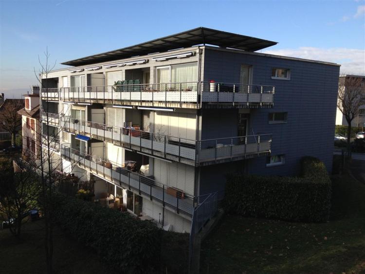 3-room apartment on the upper ground floor in an ideal location!