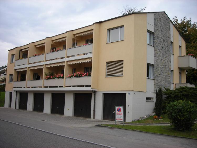 Beautiful renovated 2-room apartment on the 1st floor