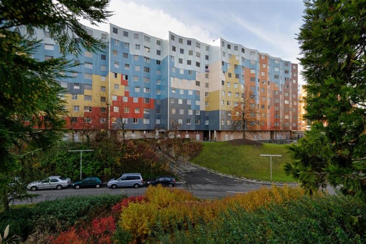 Internal parking located in the 1st basement