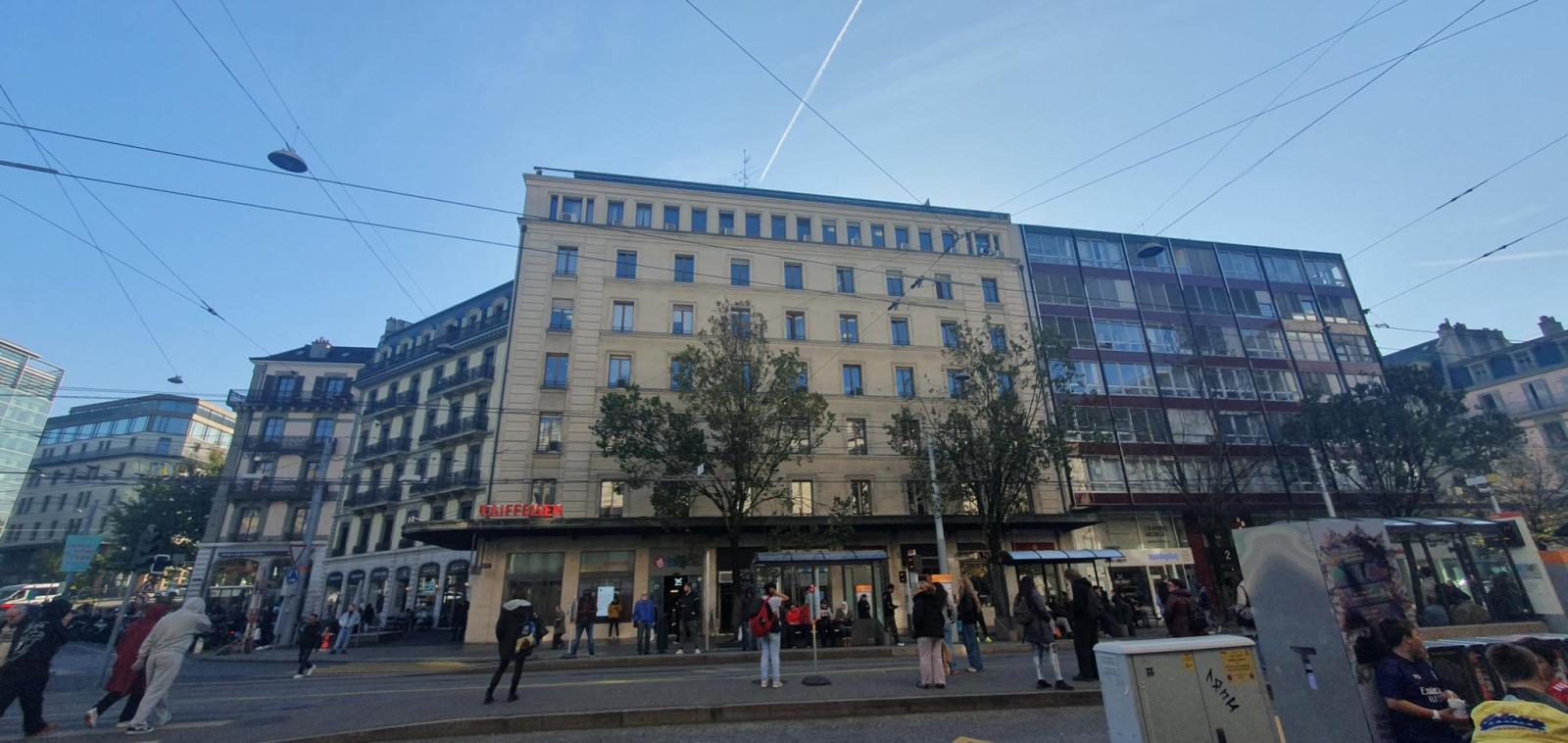 Offices For rent Genève Attic office space in the city center...