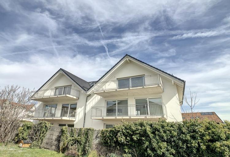 Charming 3.5-room apartment with balcony on the 1st floor