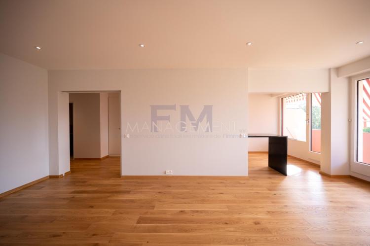 Route de Frontenex – 5 rooms of approximately 103 m² on the 5th floor
