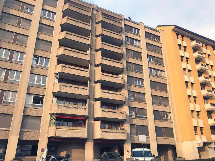Internal motorcycle parking on the 1st basement level