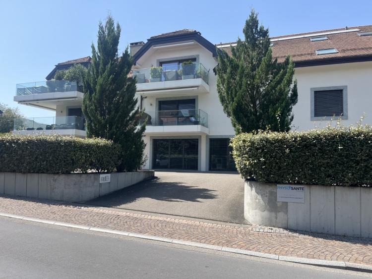 Commercial premises on the ground floor