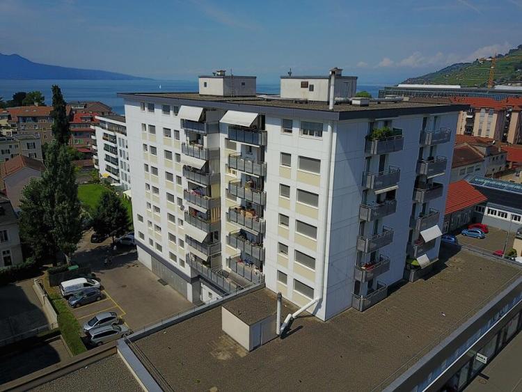 Lovely renovated studio in the center of Vevey