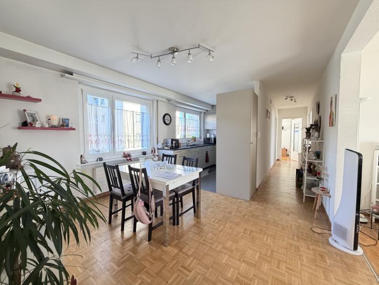 Spacious 4.5-room apartment in Fribourg