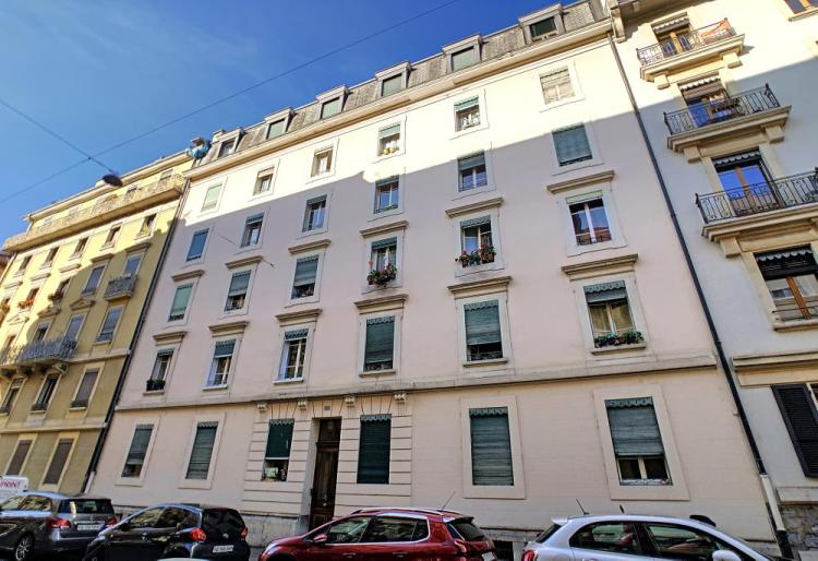 Charming 2-room apartment in the heart of Plainpalais of approx. 36 m2