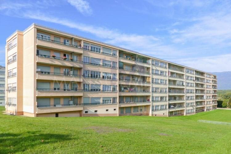 Avenue de Vaudagne - 2.5 rooms of approximately 39.40 m² on the 1st floor