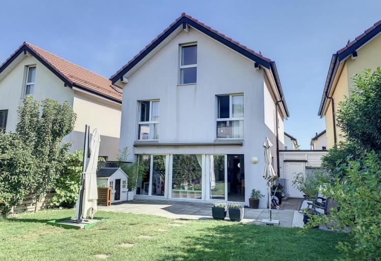 7.5-room villa with garden for rent in Yverdon-les-Bains