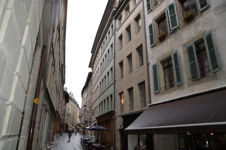 2-room apartment, approximately 46.00 m2 on the 1st floor.