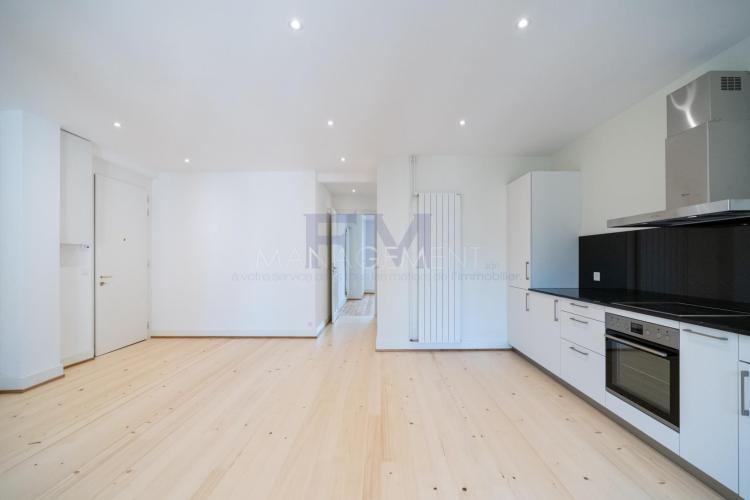 Avenue de la Jonction – 3 rooms of approximately 54 m² on the 5th floor