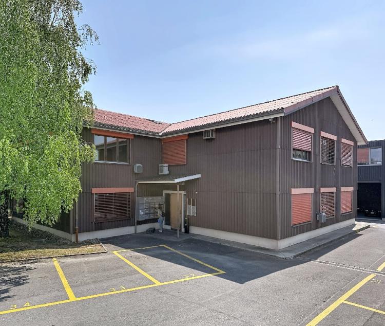 Office of approximately 87 m2