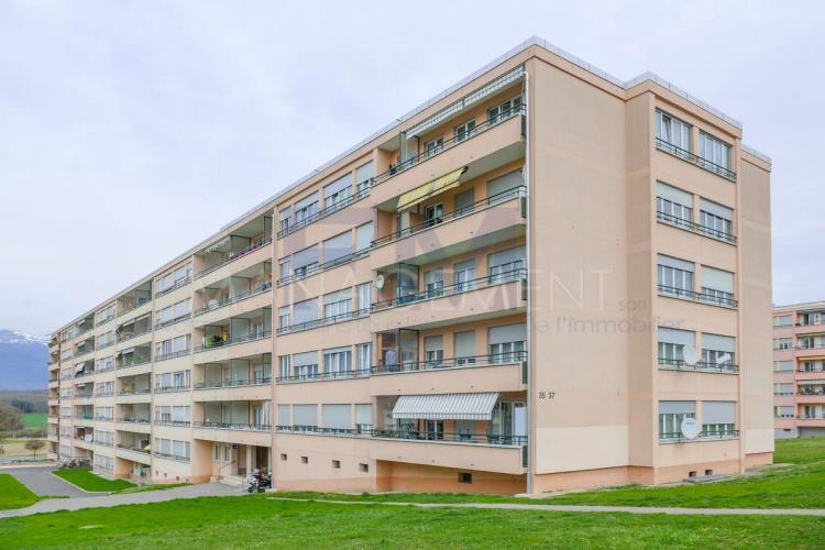 Meyrin, Avenue de Vaudagne, 4 rooms on the 5th floor, approximately 81 m2