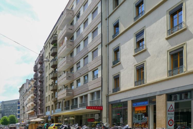 Beautiful 2.5 room apartment on the 8th floor.