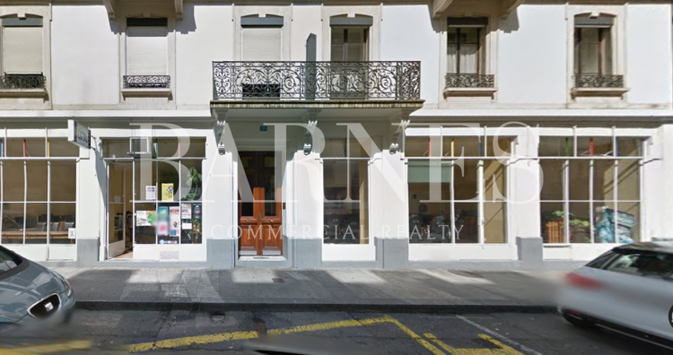 Opportunity: Beautiful arcade of 410 m2 for rent in the center of the right bank