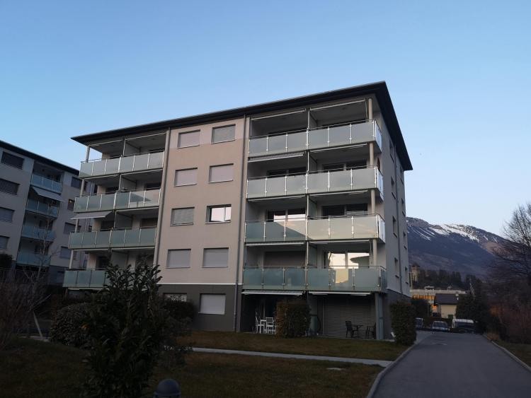 Lauriers E - Sierre / Modern 2 1/2 room apartment 