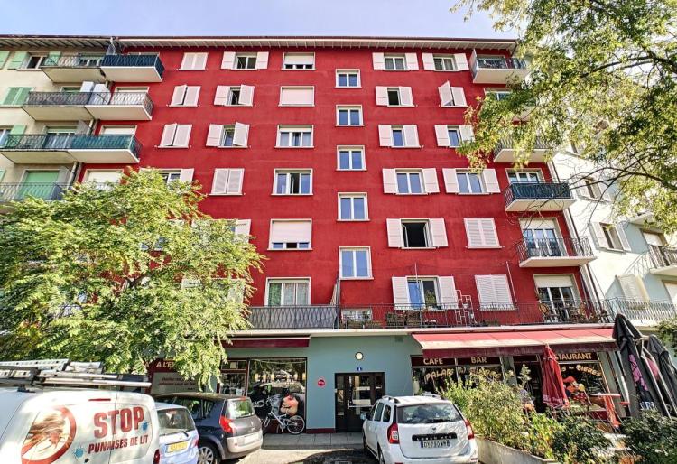 2 rooms in the heart of Thônex -