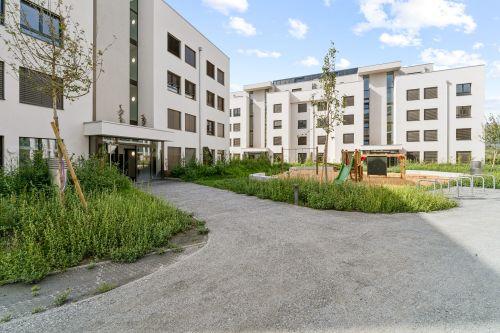 Very nice 2.5 room apartment on the 2nd floor with a large balcony (G303)