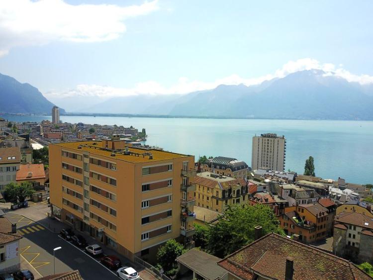 3.5 room apartment in Montreux with lake view